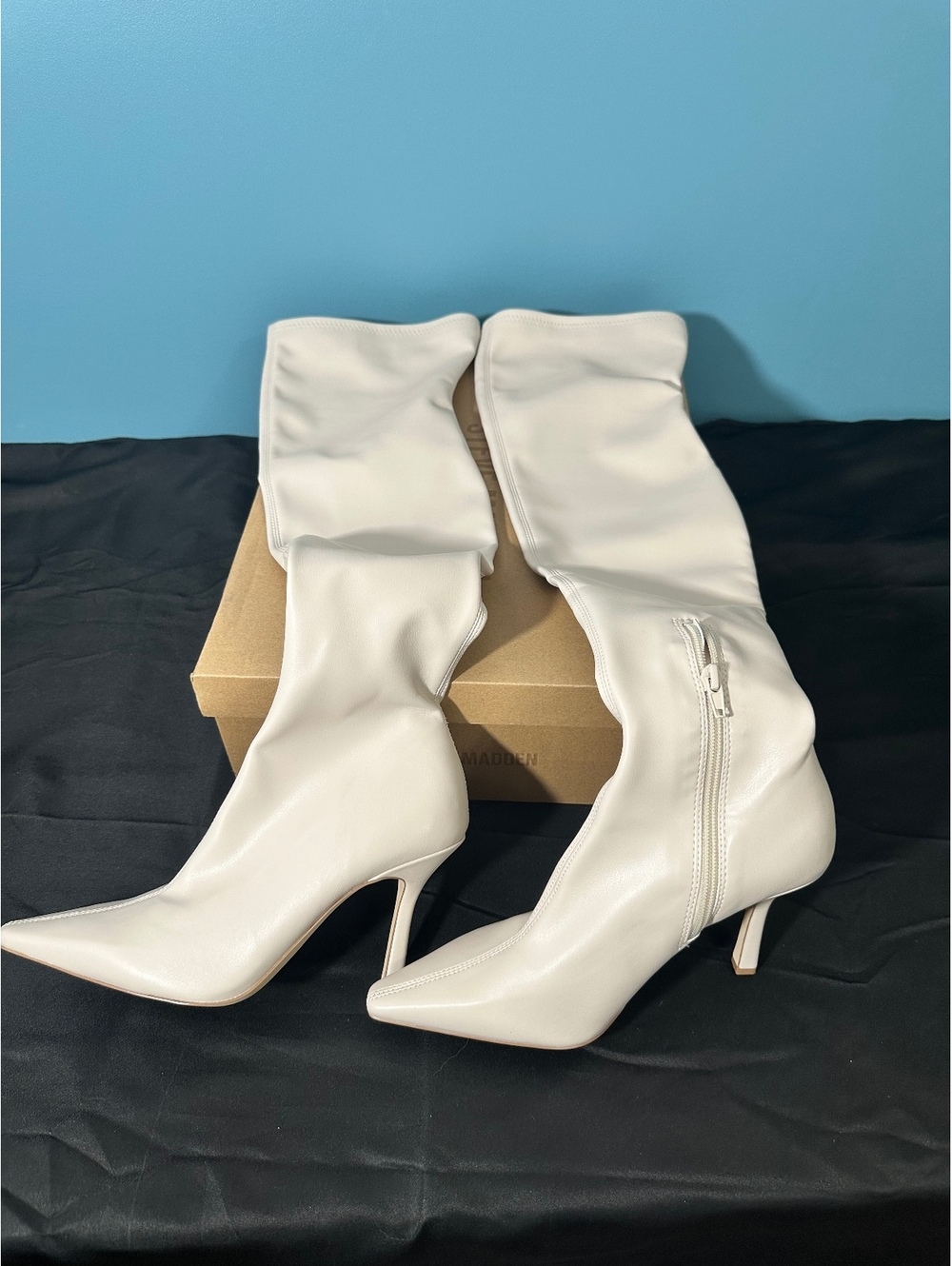 Steve Madden Lorinda White PU Knee-High Boots Size 7.5M